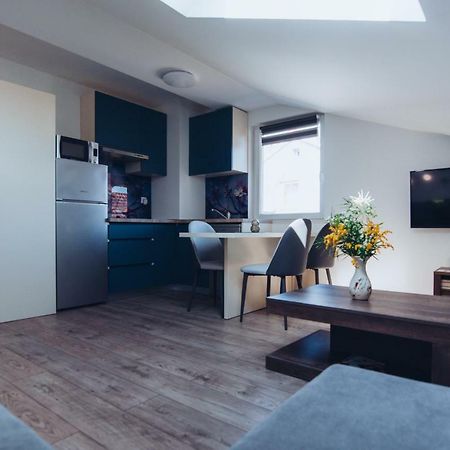 Seasons Apartmani Осієк Екстер'єр фото