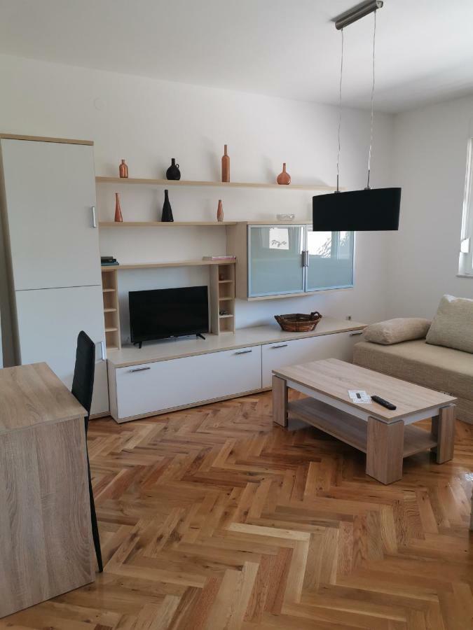 Seasons Apartmani Осієк Екстер'єр фото